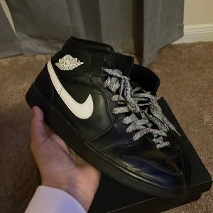 Jordan 4 mids size 9